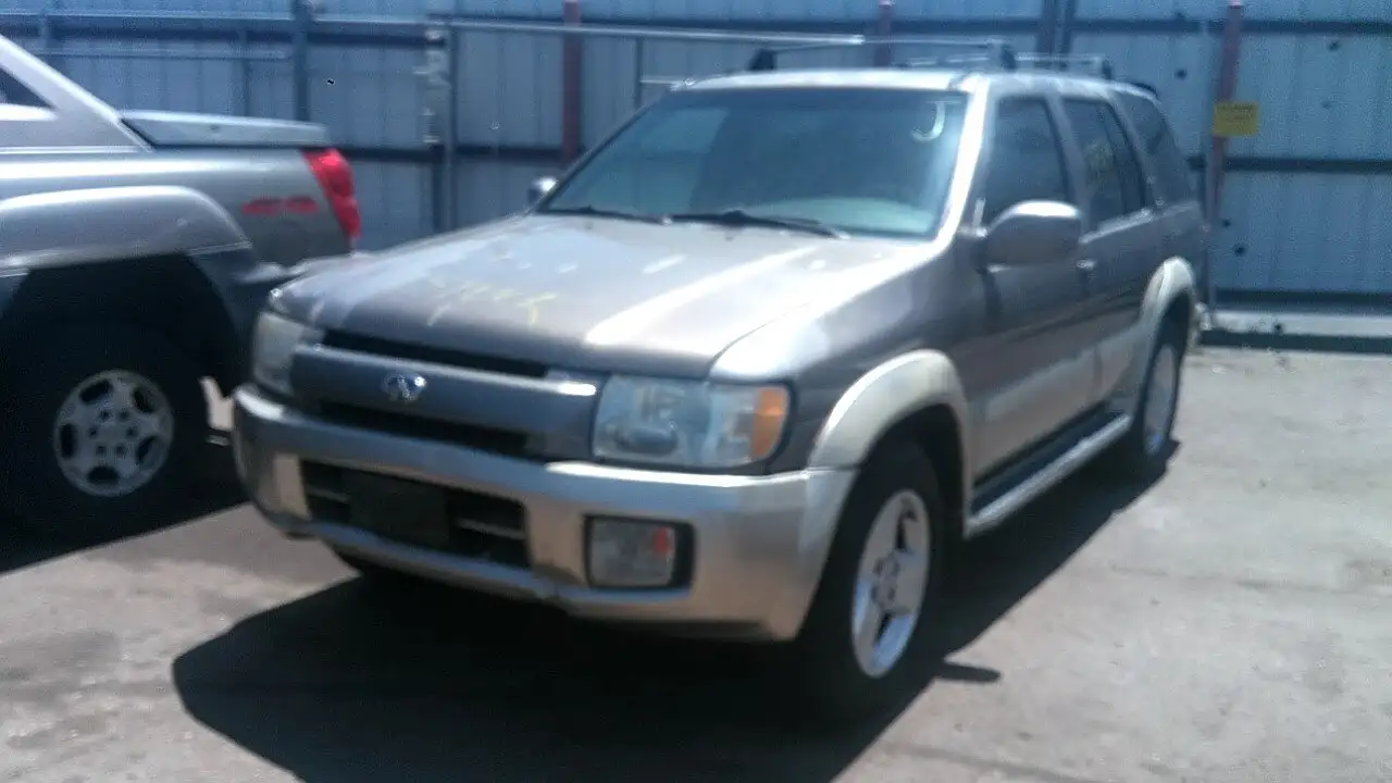 Photo of 2001 Infiniti Qx4