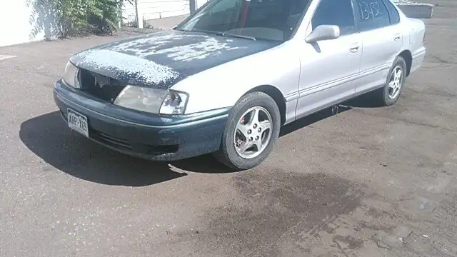 Photo of 1999 Toyota Avalon