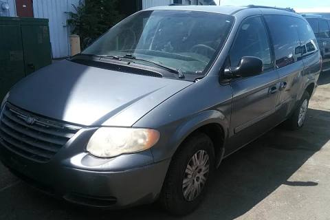Photo of 2006 Chrysler Town & Country