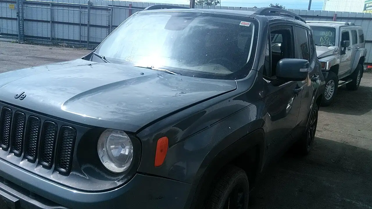 Photo of 2017 Jeep Renegade