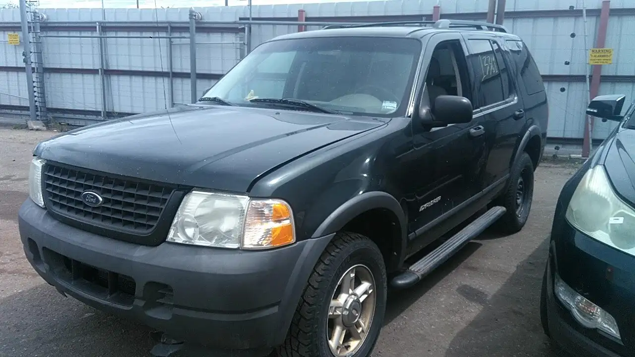 Photo of 2004 Ford Explorer