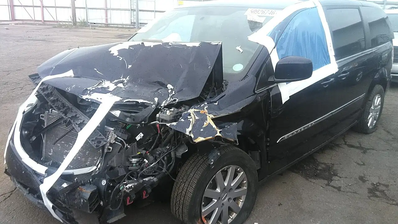 Photo of 2015 Chrysler Town & Country