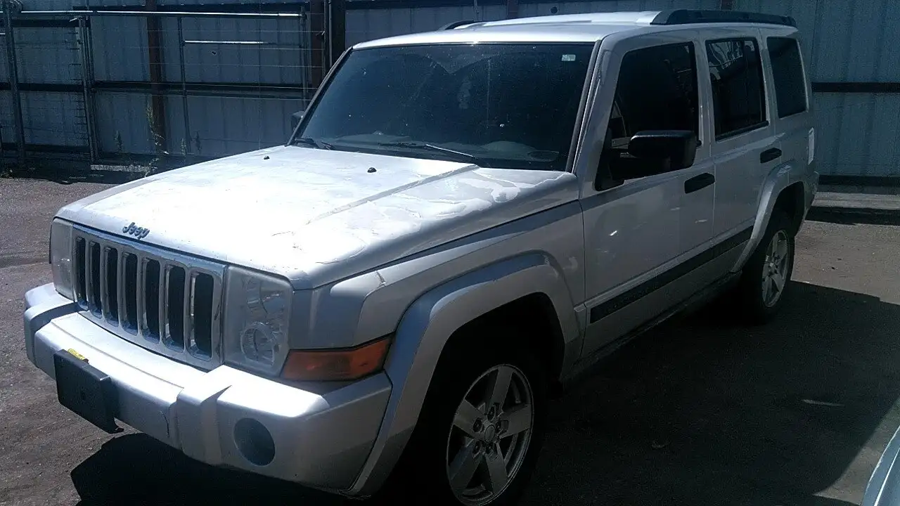 Photo of 2006 Jeep Commander