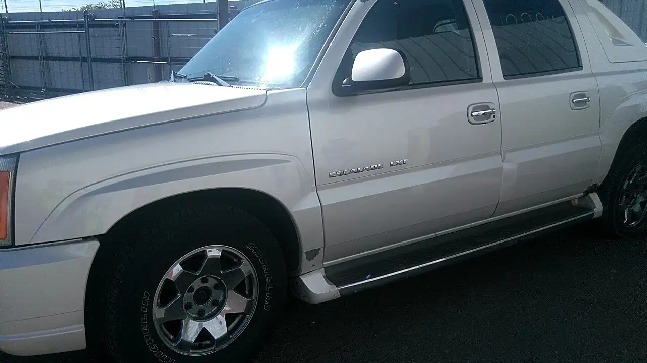Photo of 2003 Cadillac Escalade Ext
