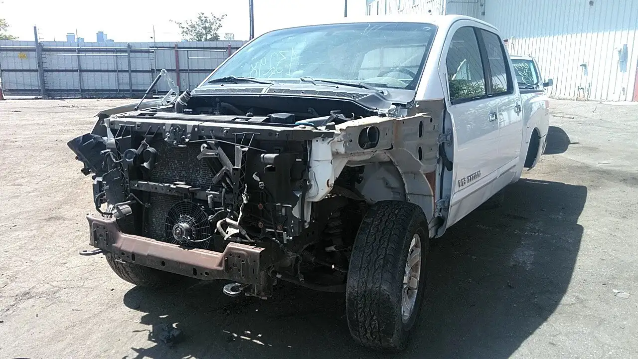 Photo of 2005 Nissan Titan