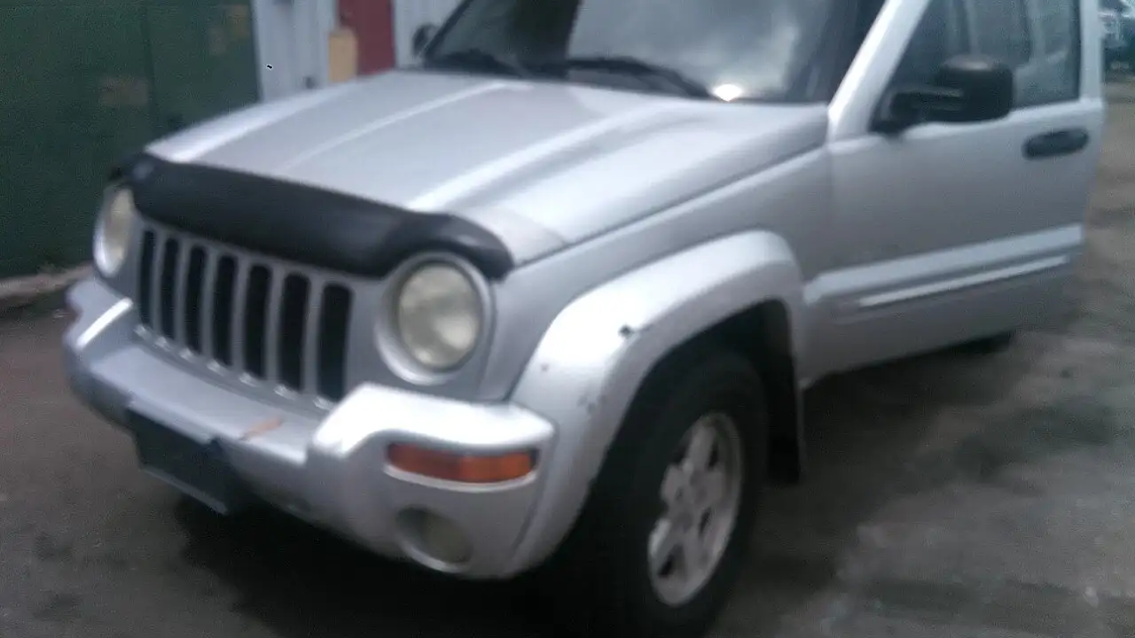 Photo of 2002 Jeep Liberty