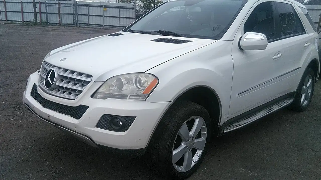 Photo of 2009 Mercedes-Benz Ml350