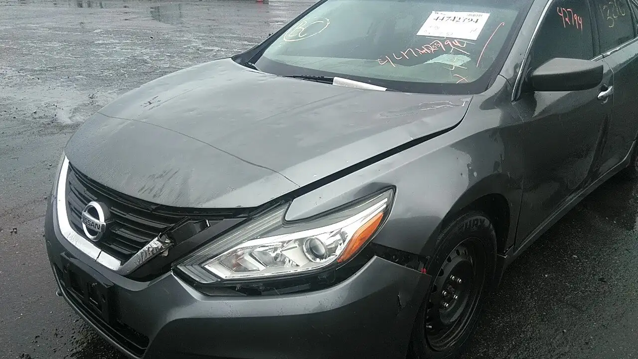 Photo of 2016 Nissan Altima