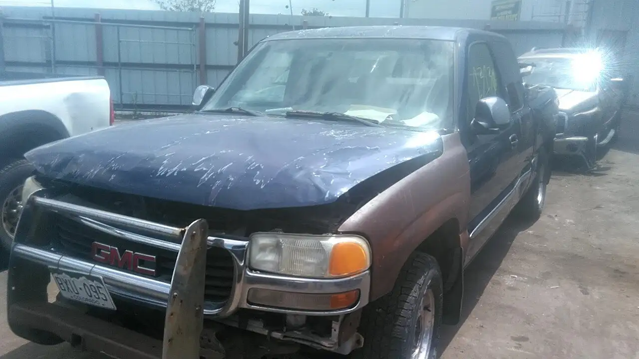 Photo of 2002 Gmc Sierra 1500