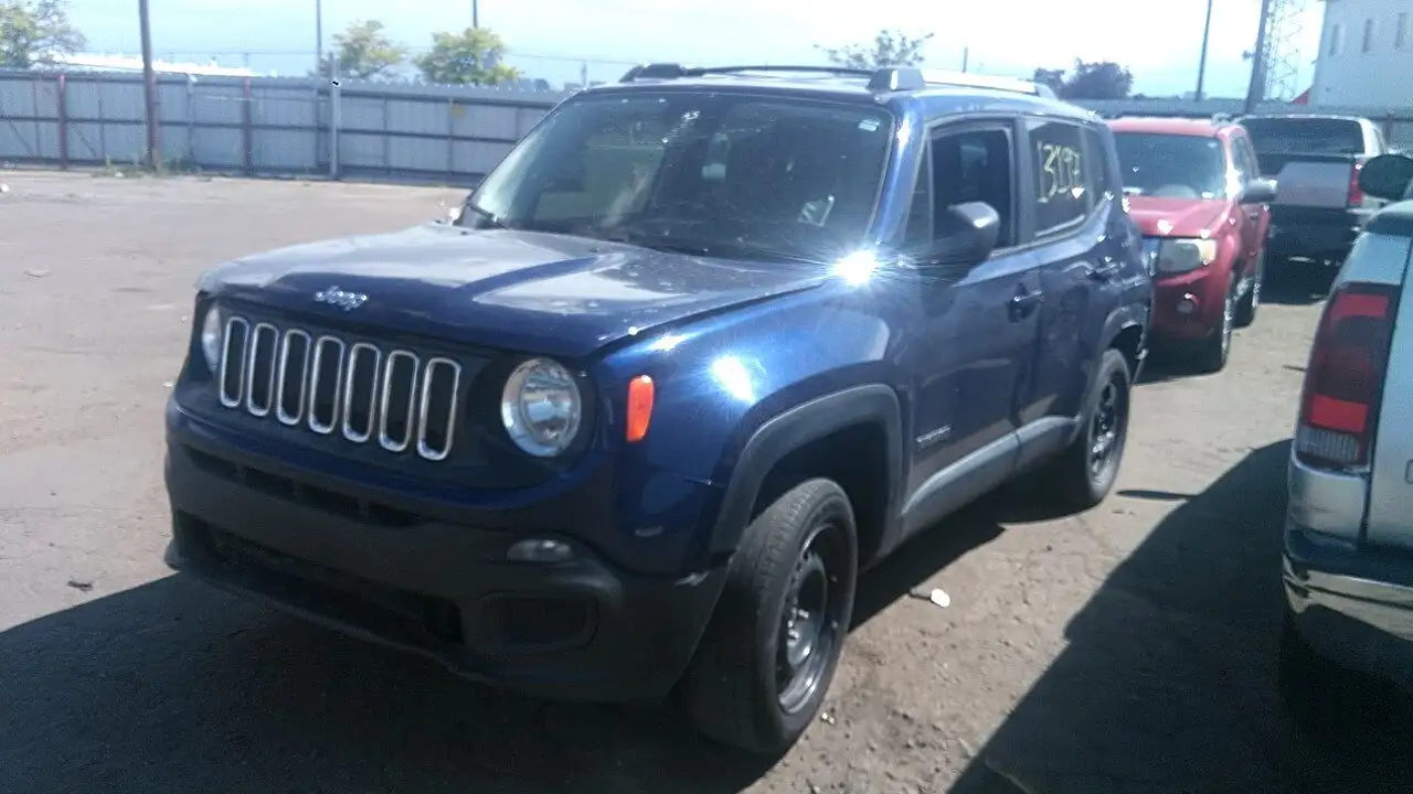 Photo of 2017 Jeep Renegade