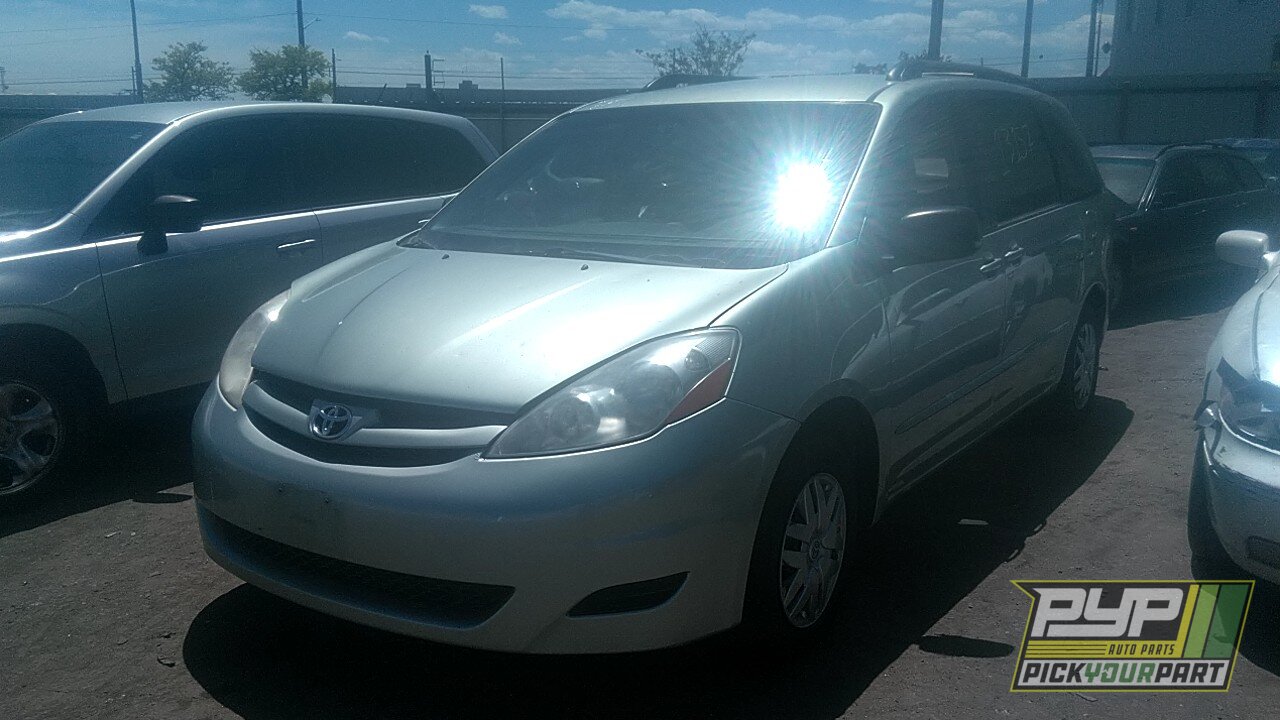 Photo of 2006 Toyota Sienna