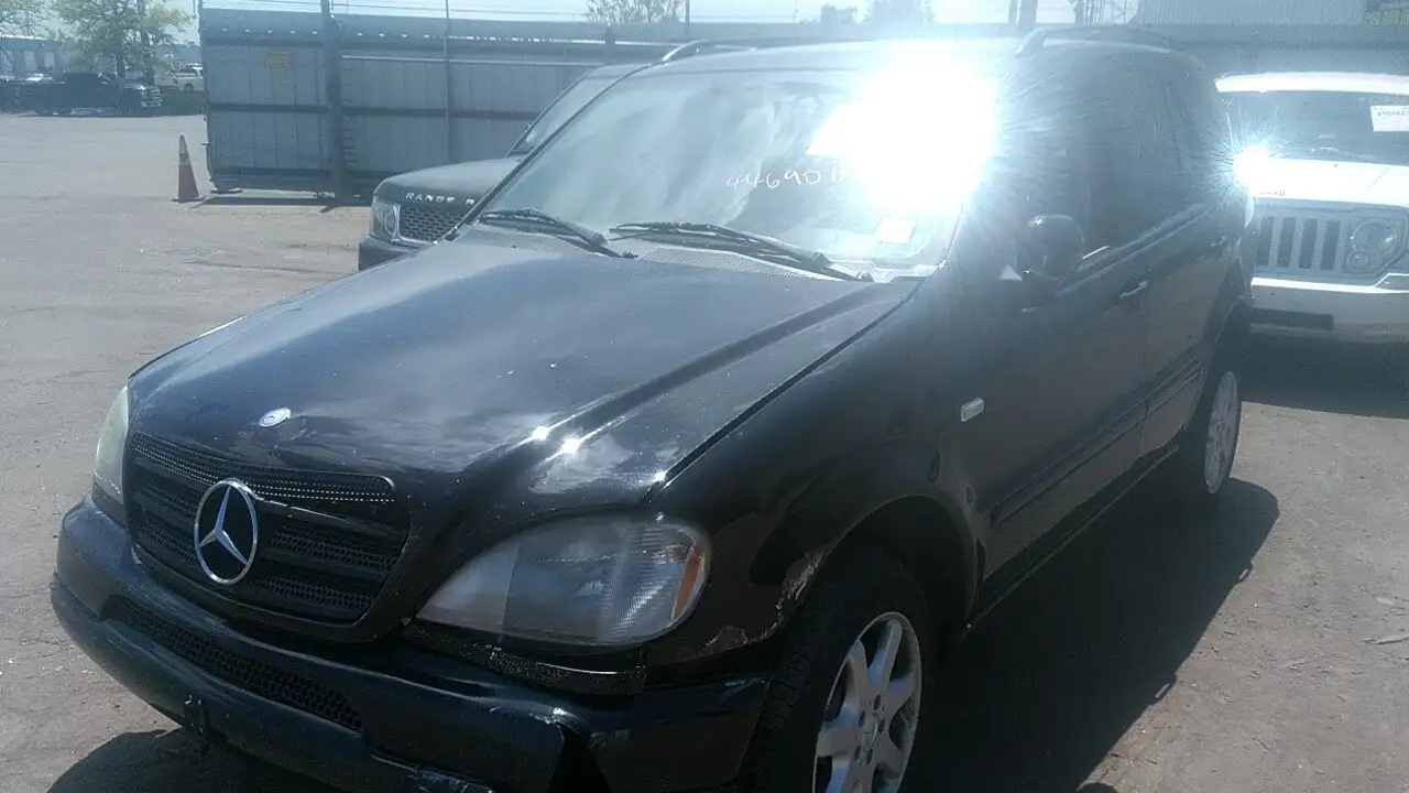 Photo of 2001 Mercedes-Benz Ml430