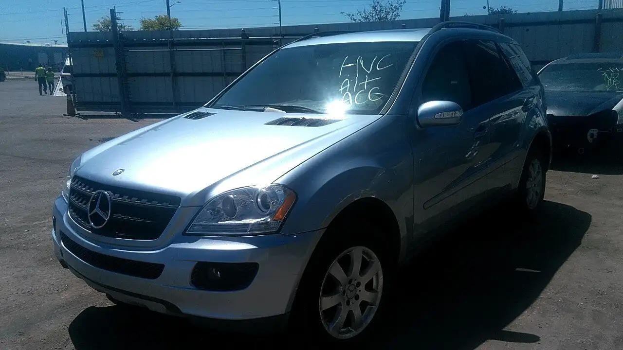 Photo of 2006 Mercedes-Benz Ml350
