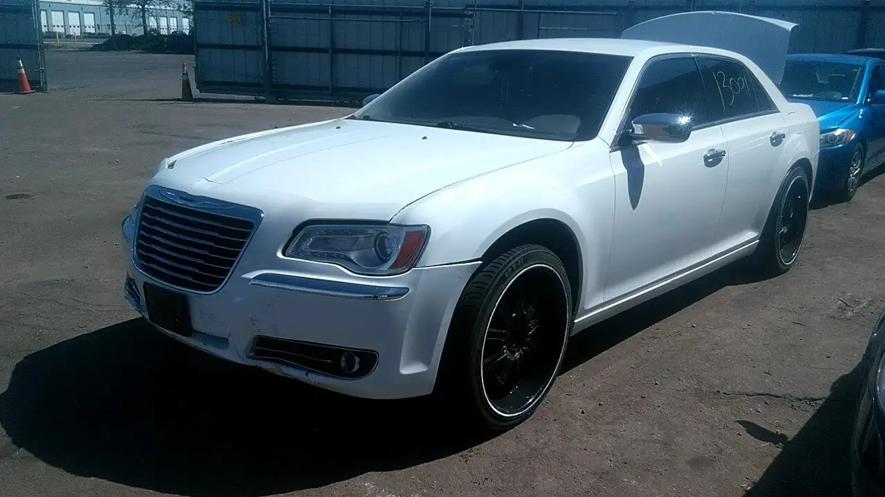 Photo of 2011 Chrysler 300