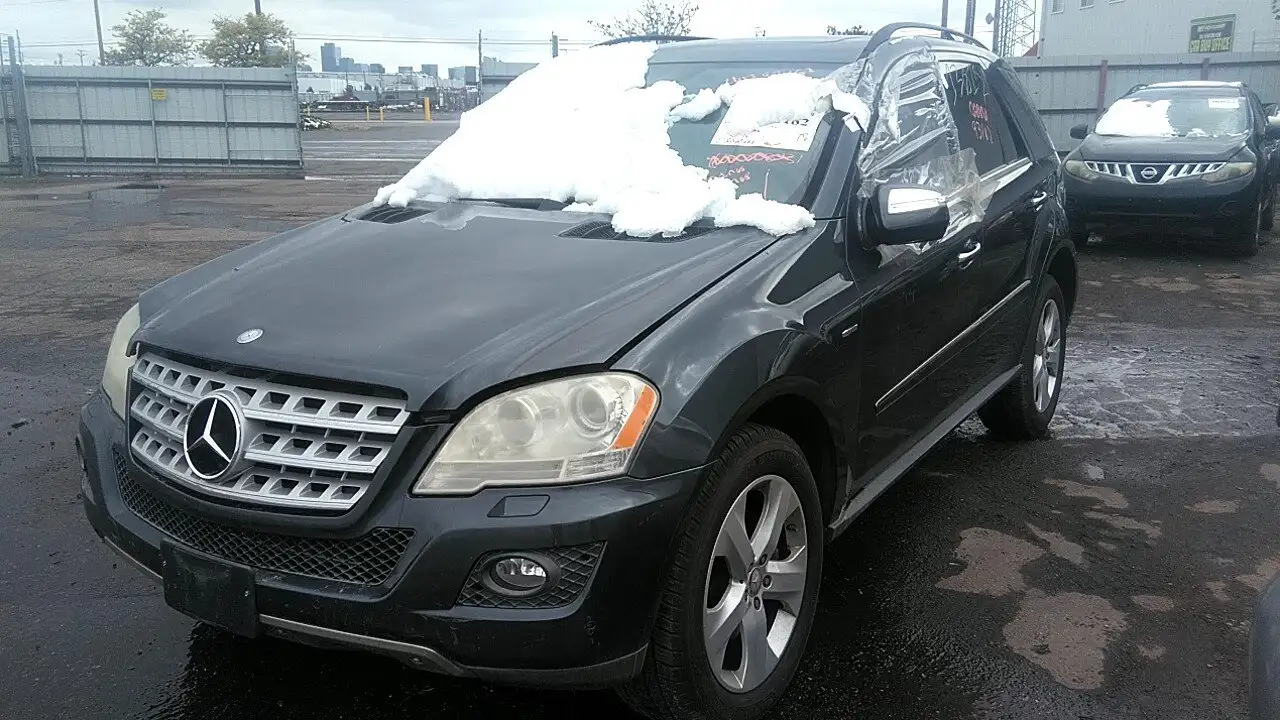Photo of 2010 Mercedes-Benz Ml350