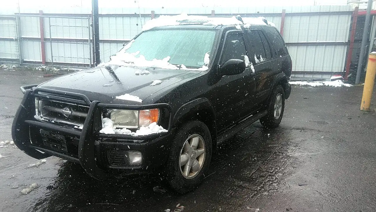Photo of 2001 Nissan Pathfinder