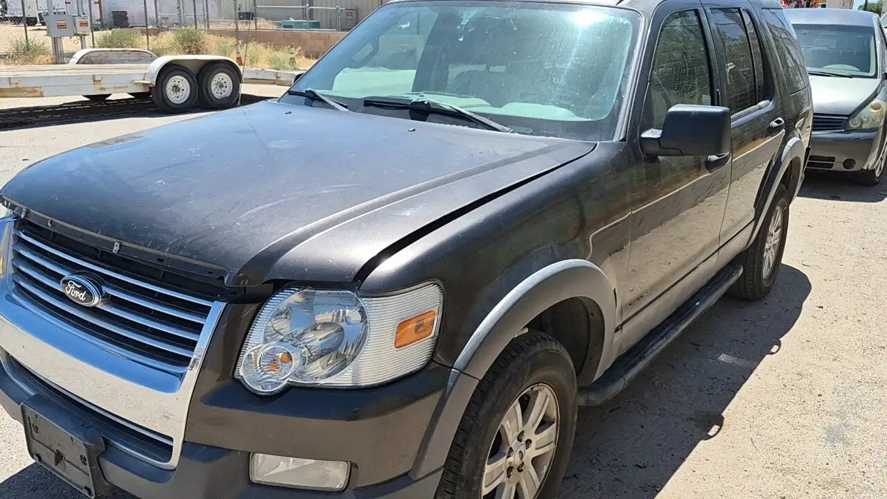Photo of 2006 Ford Explorer