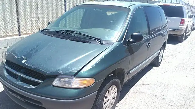 Photo of 1996 Dodge Caravan