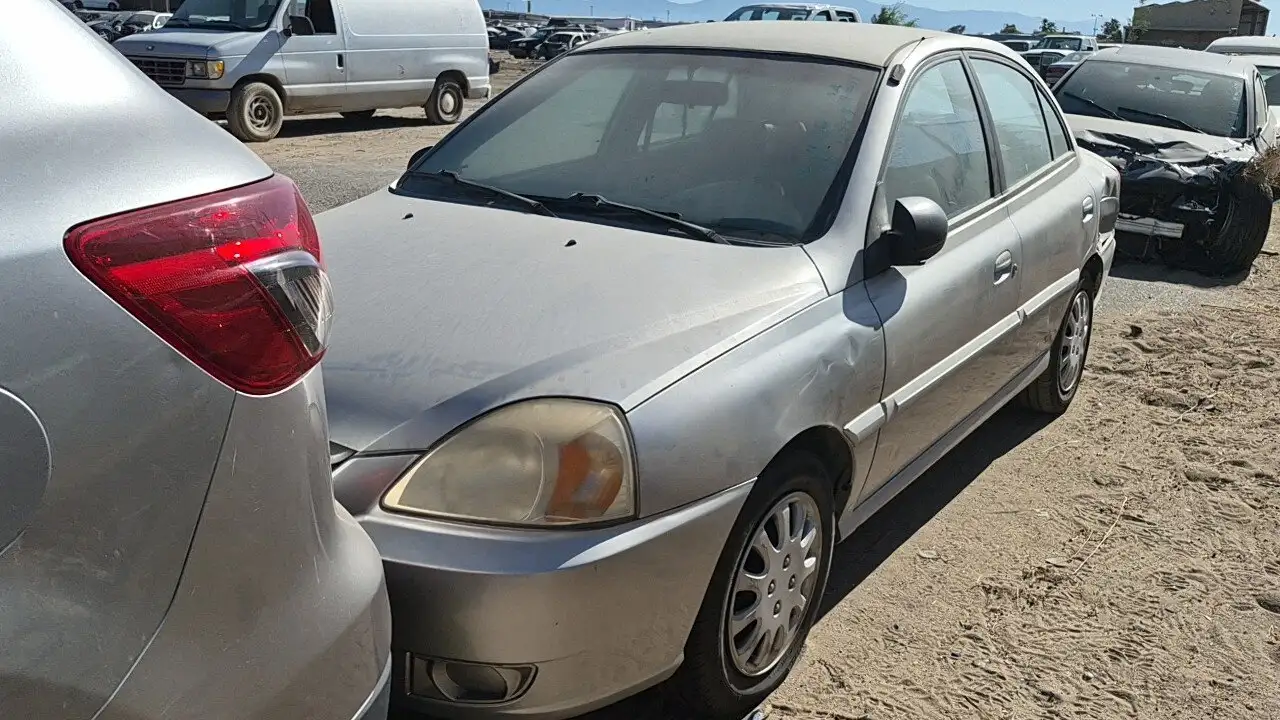 Photo of 2004 Kia Rio