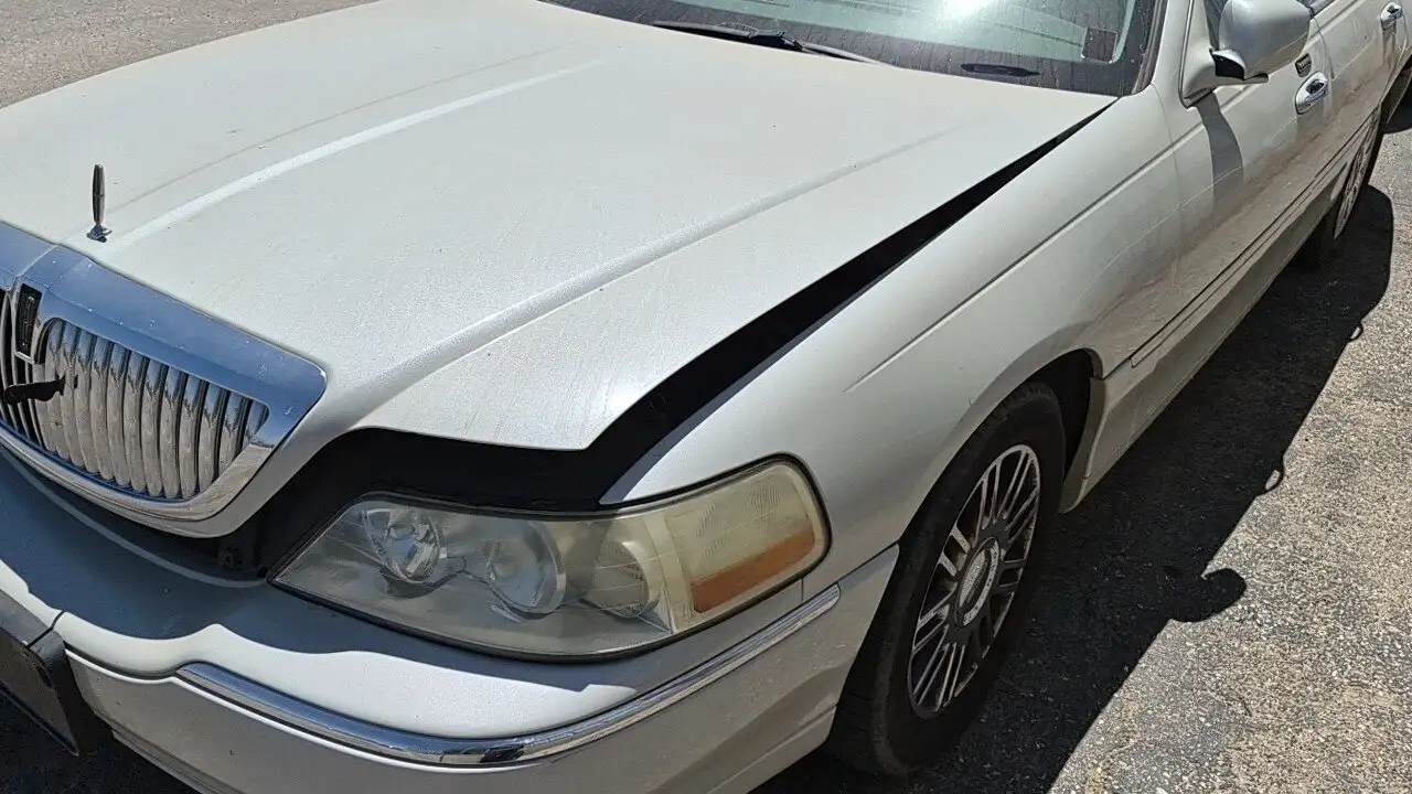 Photo of 2006 Lincoln Town Car