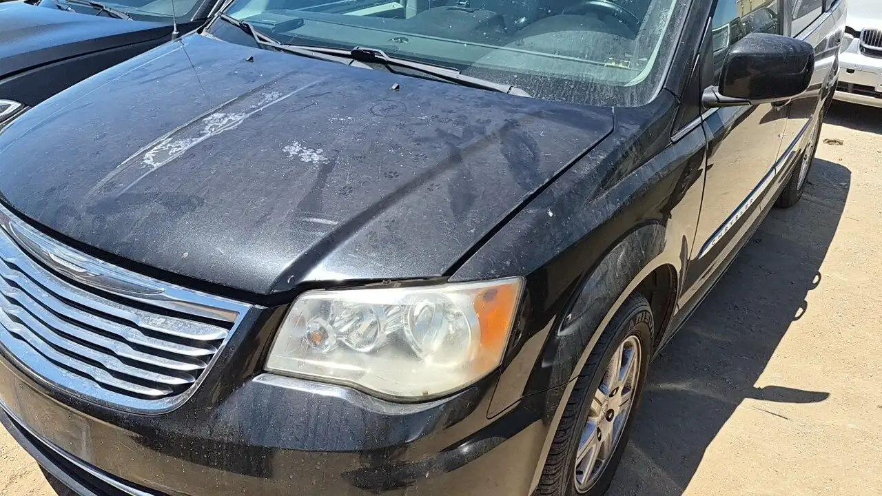 Photo of 2013 Chrysler Town & Country