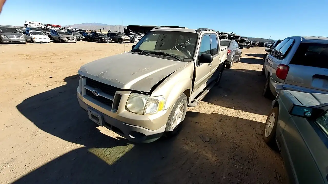 Photo of 2001 Ford Explorer Sport Trac