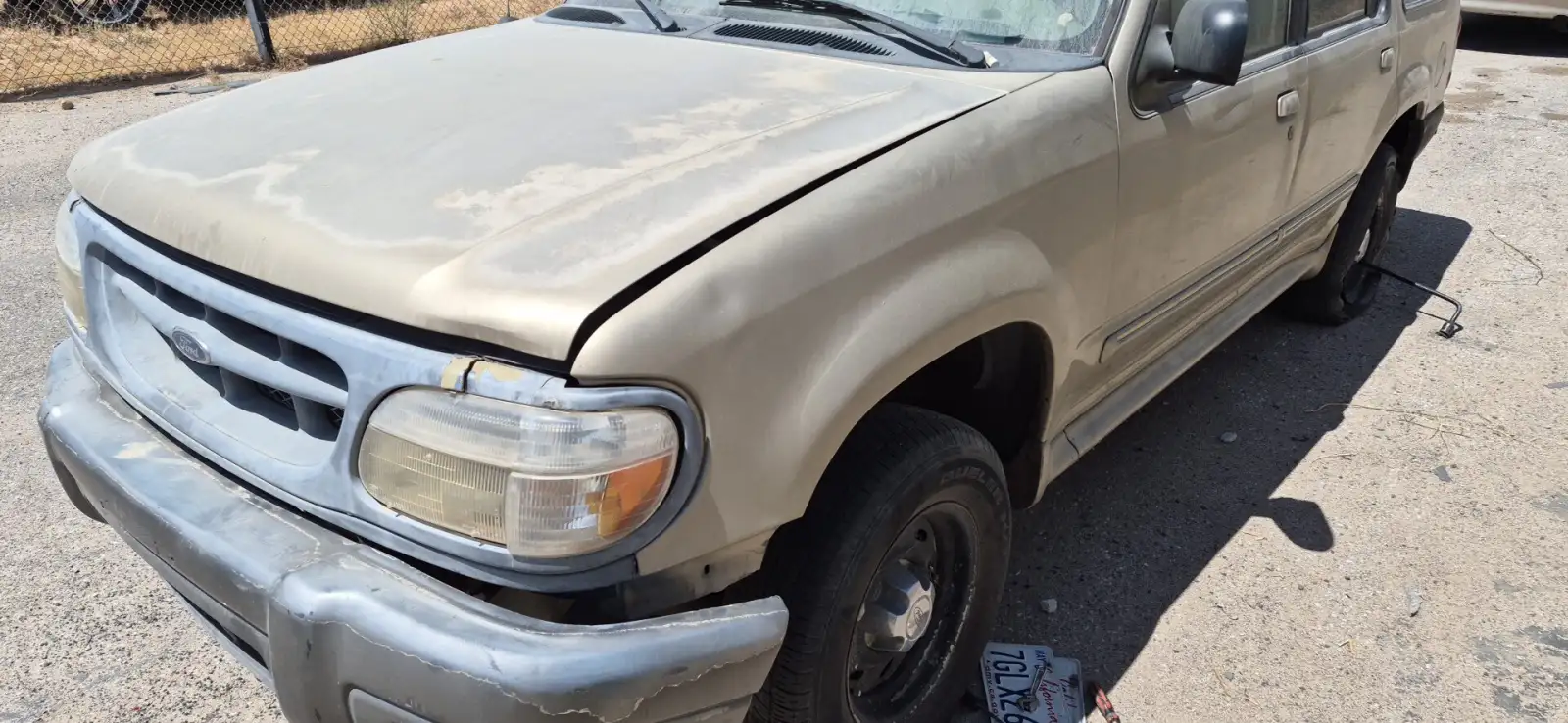 Photo of 1999 Ford Explorer