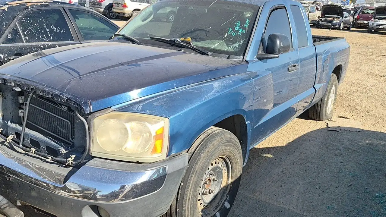 Photo of 2005 Dodge Dakota