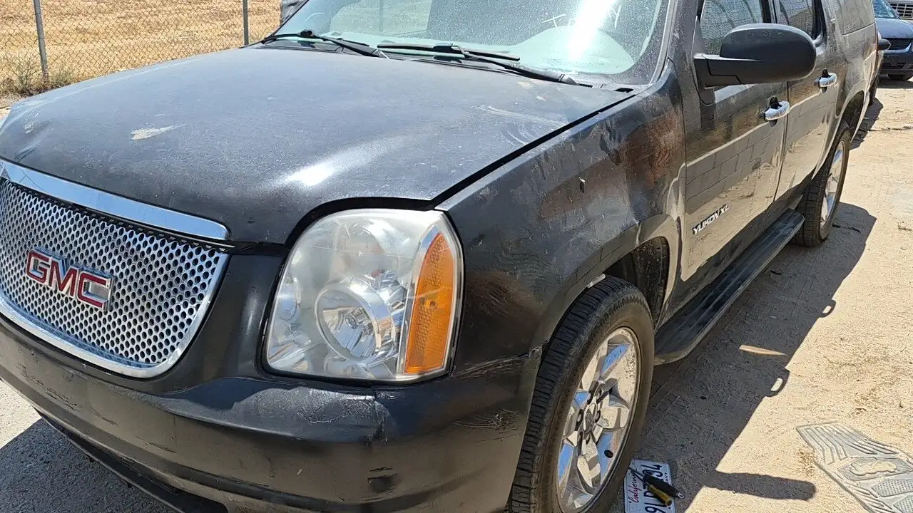 Photo of 2010 Gmc Yukon Xl 1500