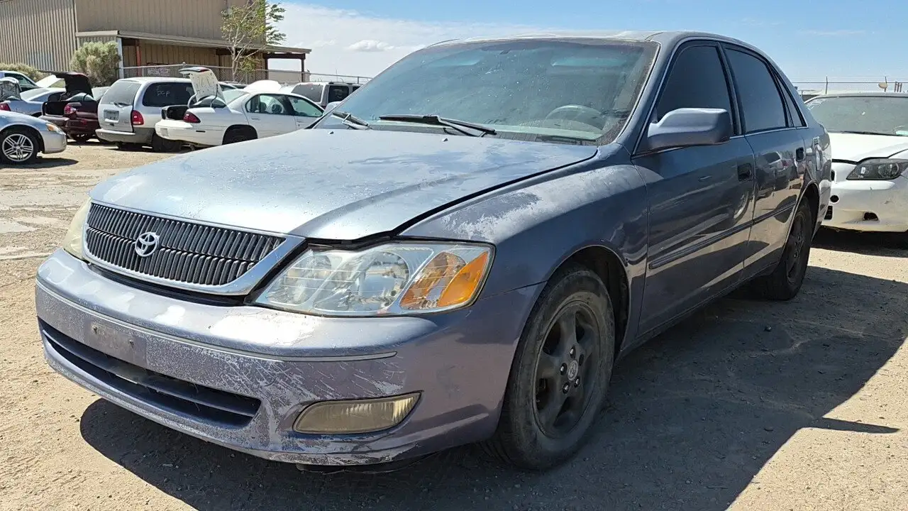 Photo of 2000 Toyota Avalon