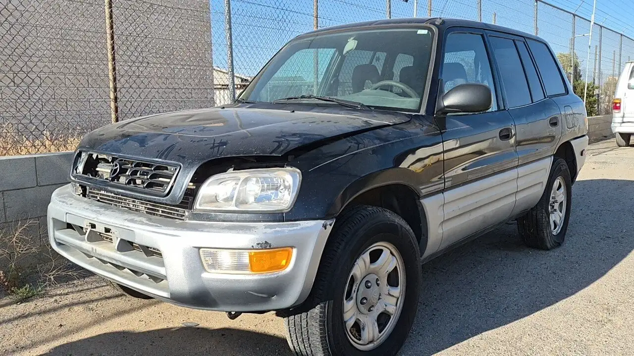 Photo of 2000 Toyota Rav4