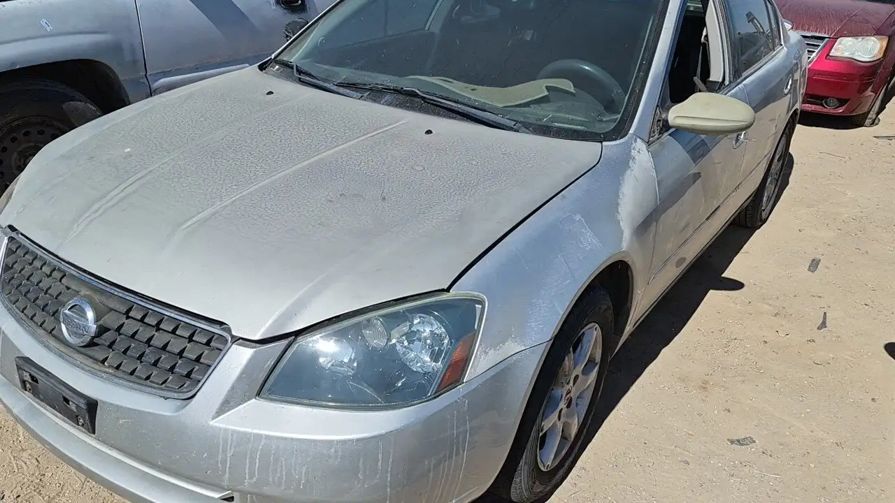 Photo of 2005 Nissan Altima