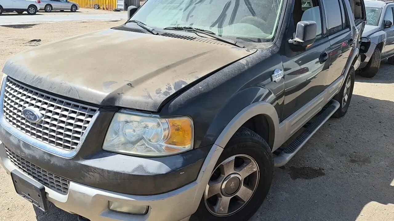 Photo of 2005 Ford Expedition
