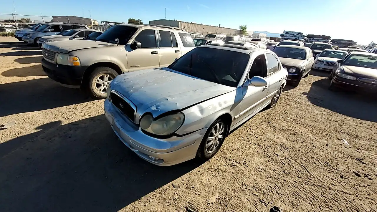 Photo of 2002 Hyundai Sonata