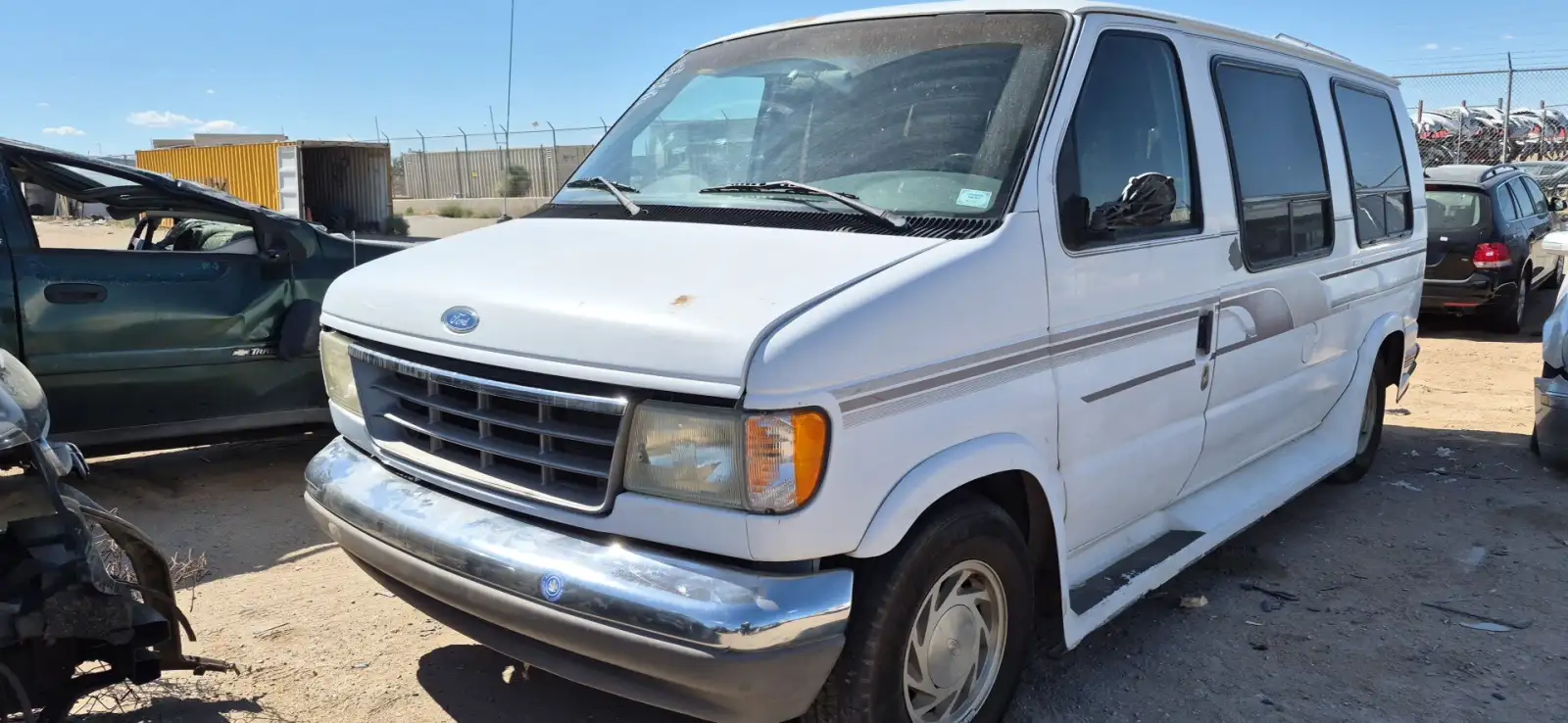 Photo of 1996 Ford E-150 Econoline