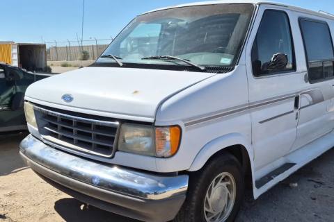 Photo of 1996 Ford E-150 Econoline
