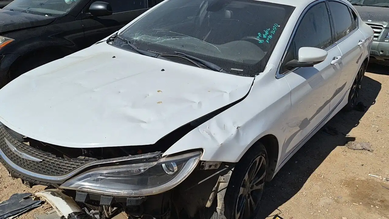 Photo of 2015 Chrysler 200