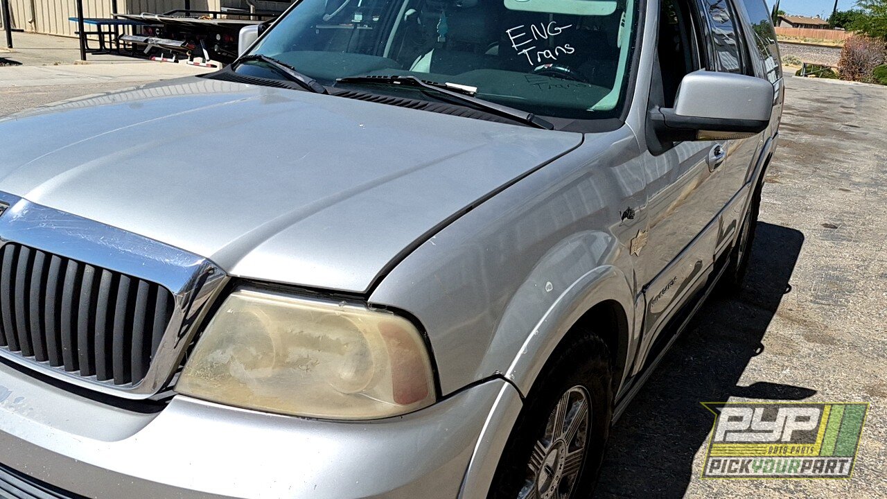 Photo of 2004 Lincoln Navigator