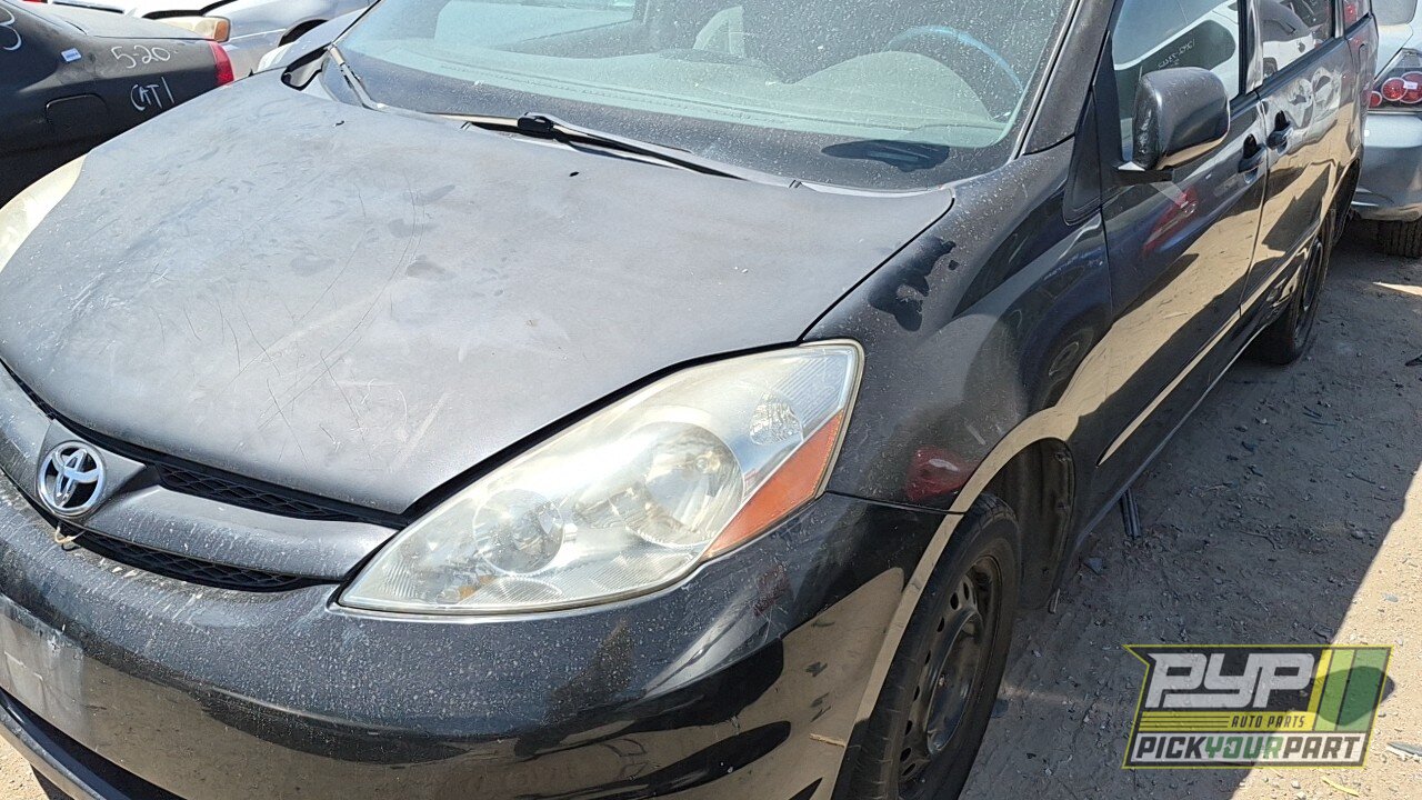 Photo of 2008 Toyota Sienna