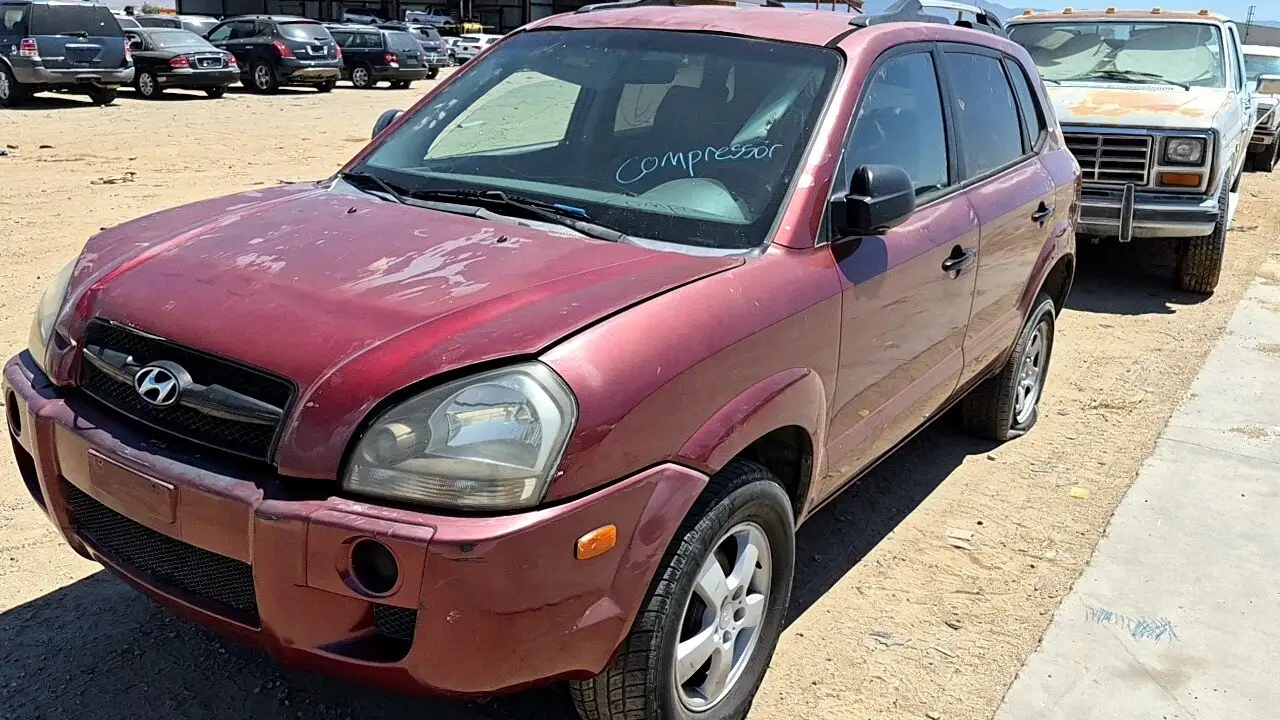 Photo of 2005 Hyundai Tucson