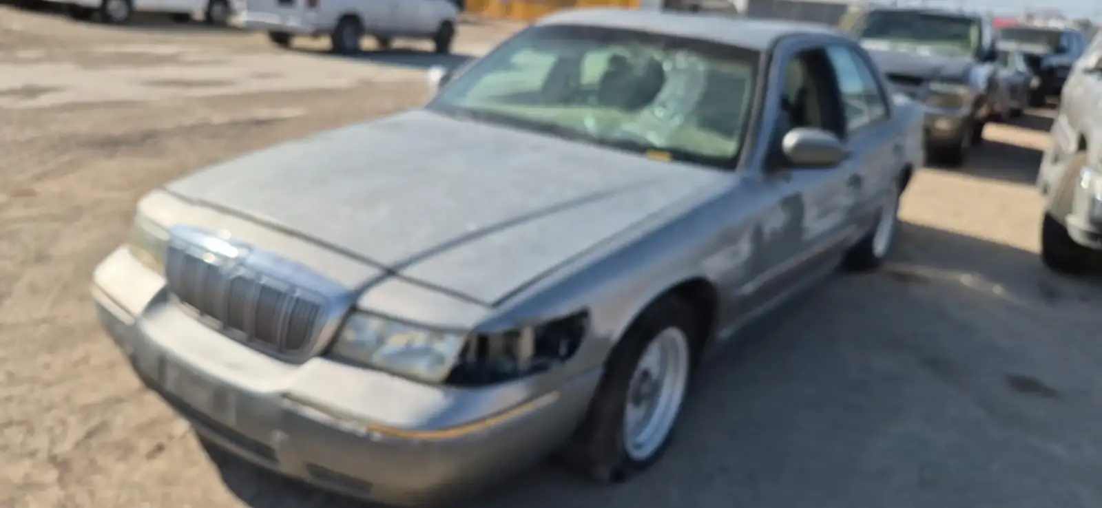 Photo of 1999 Mercury Grand Marquis