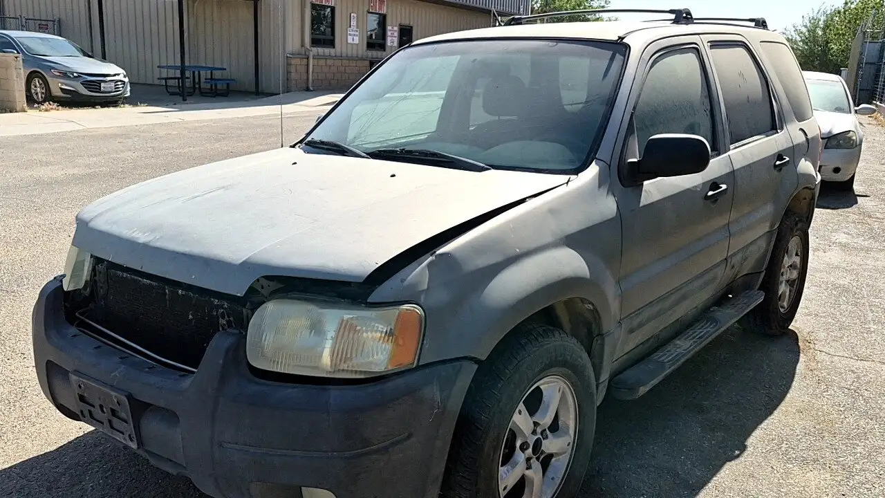Photo of 2004 Ford Escape