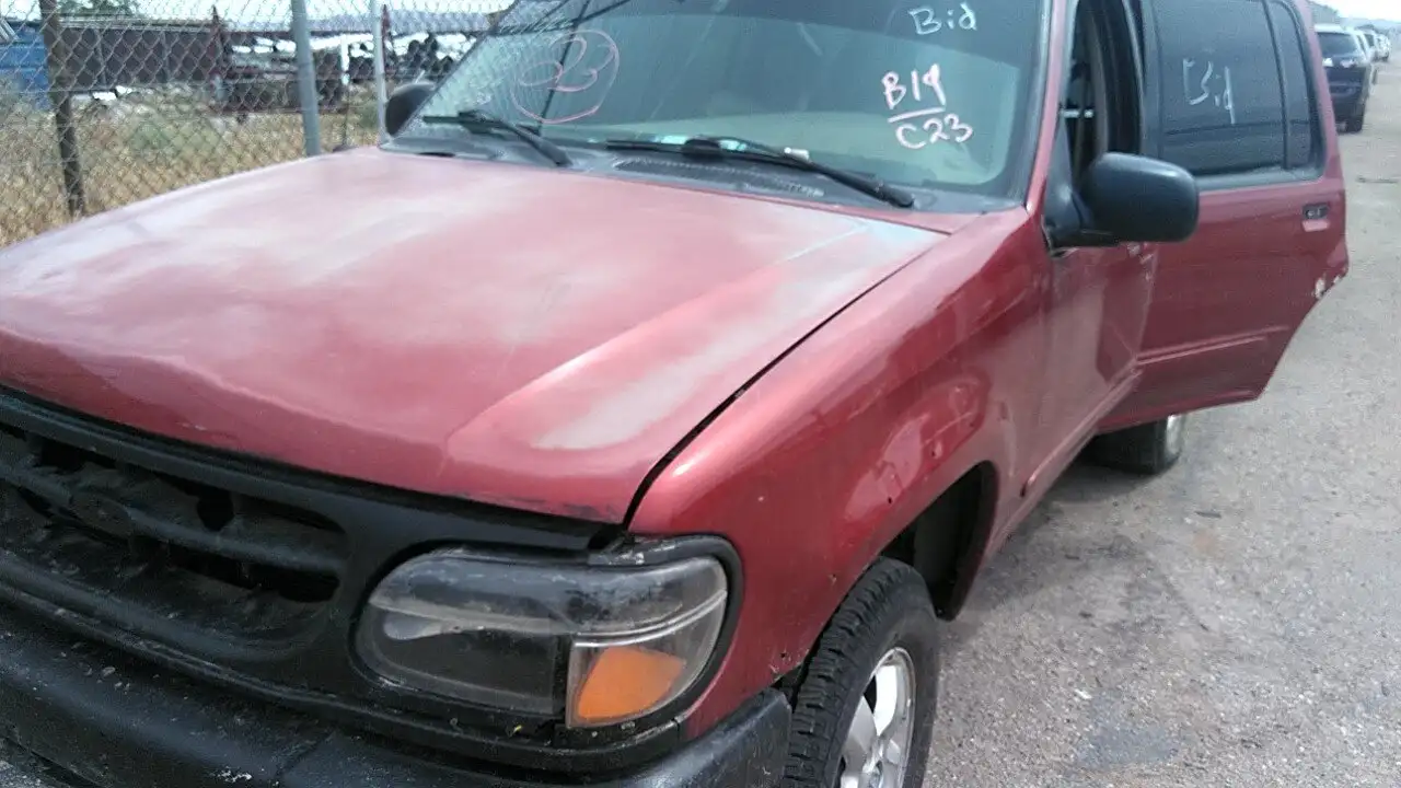 Photo of 2001 Ford Explorer