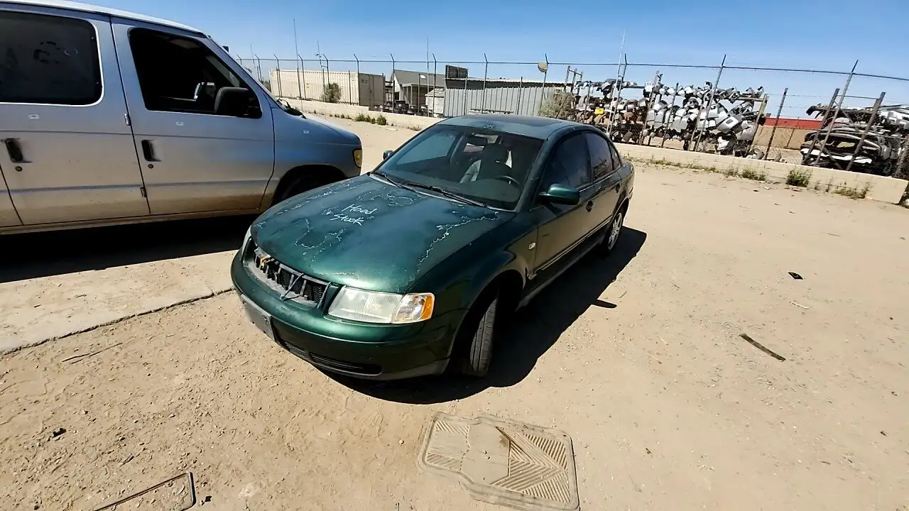 Photo of 2000 Volkswagen Passat