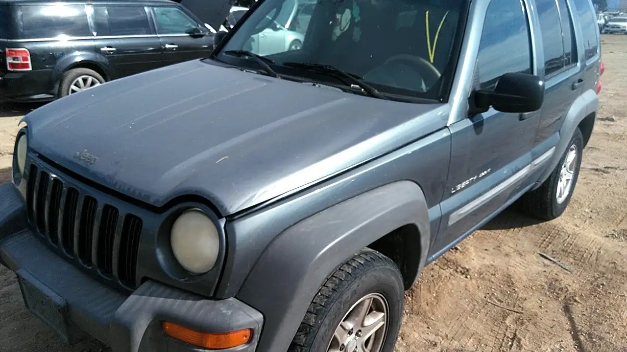 Photo of 2002 Jeep Liberty