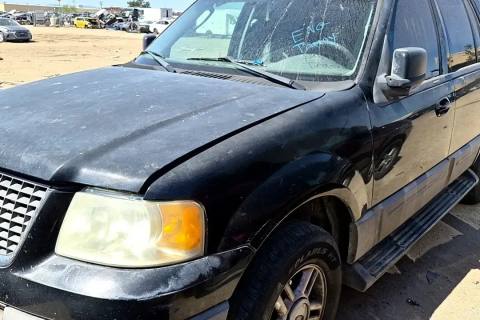 Photo of 2004 Ford Expedition