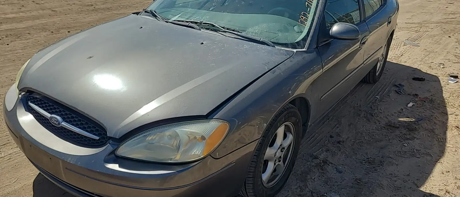 Photo of 2002 Ford Taurus