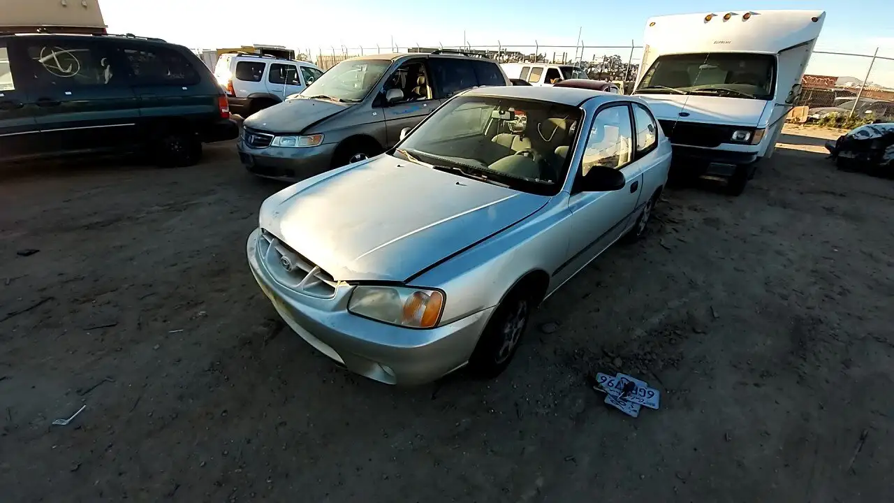 Photo of 2002 Hyundai Accent