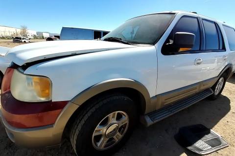 Photo of 2004 Ford Expedition