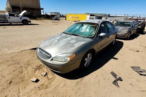 Photo of 2002 Ford Taurus
